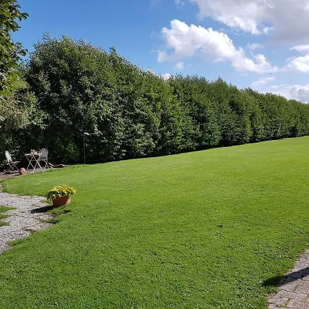 Haus Inge Ysker 特希尔